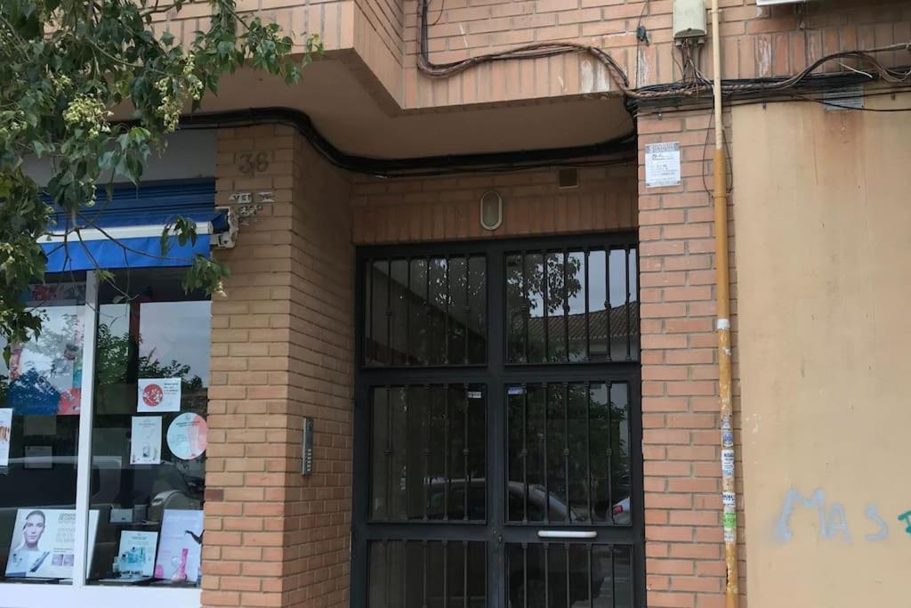 Apartamento Comodo Y Espacioso Con Parking Валенсия Экстерьер фото